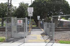 Level crossings - Wongm's Rail Gallery