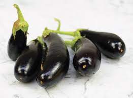 13 Black Vegetables For A Gothic Garden Heirloom Seeds Unique Vegetables Vegetables
