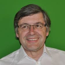 VR Dr. Franz Wolf: Ausbildung und Berufserfahrung