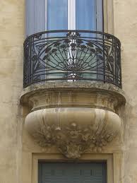 Hotel Regina 1913 Rue De La Republique Avignon 83 Art Nouveau Art Nouveau Architecture Avignon