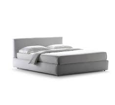 Poltrona luisa, criação do estudiobola (foto: Flou Merkurio Double Bed Storage Unit Mohd Shop