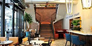 Brunch Mon Coco 75011 Paris Oubruncher En 2020 Coco Maison Salade De Fruits Frais Brunch