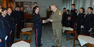 Clasele de scoala profesionala pot fi transformate in clase pentru liceu, la solicitarea inspectoratelor scolare, a declarat secretarul de stat din ministerul educatiei, luminita barcari. Burse Pentru Elevii De La Colegiul NaÅ£ional Militar Mihai Viteazul Ministerul ApÄƒrÄƒrii NaÈ›ionale Revista ForÈ›elor Terestre