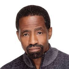 Darryl Winston's Instagram, Twitter & Facebook