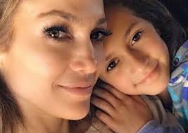People who liked jennifer lopez's feet, also liked Kinder Star Tochter Von Jennifer Lopez Schreibt Gebetsbuch