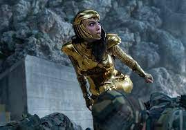 Nonton wonder woman 1984 (2020) sub indonesia, sinopsis film : Wonder Woman 1984 Shows Off Gal Gadot In Golden Armor Cosmic Book News