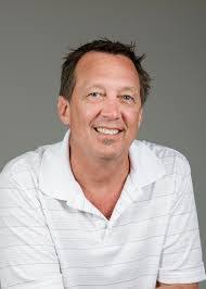 Ariel Lang's Instagram, Twitter & Facebook