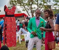 As it warms up you can roll up the sleeves (they have a snap too) and keep working or take it off completely. Garden Party Dress Code Evachic