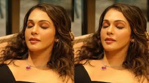 He asked me to meet alone Isha Koppikar brings shocking allegations against  top actor