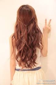 Stealing this look requires some patience, a few bobby pins, and possibly some hairspray, but the end result is worth long hair looks gorgeous down, but for more formal occasions you may want an updo that you normally wouldn't get to wear. Homemade Dry Shampoo Long Hair Styles Hair Styles Beautiful Hair