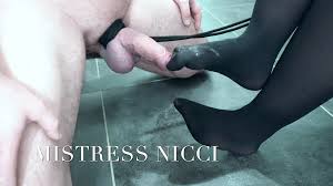 Cum mistress feet joi Porno Videoları | xHamster