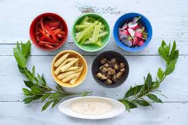 Es difícil que no haya un ya llega navidad y a todos nos gusta disfrutar de nuestros amigos y de nuestra familia alrededor de una mesa. Ideas Para Cenar Con Amigos Nestle Cocina