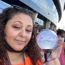 Nellie Chavez's Instagram, Twitter & Facebook