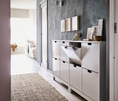 Hallways, landings and corridors can be featureless rooms hallways, landings and corridors can be featureless rooms sometimes, so a few pictures can enliven the space. Easy Peasy Ideas For Decorating Your Hallway Ikea