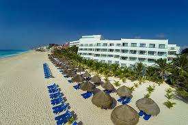 With famous mayan ruins to the west and the sparkling caribbean sea to the east, cancun combines activities and relaxation into the perfect getaway. The 10 Best Cancun All Inclusive Resorts Feb 2021 With Prices Tripadvisor