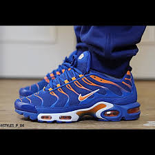 Pin Pa Sneakers