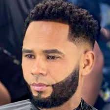 Yuliana te envío una solicitud y no la aceptaste. Al menos toca el  corazoncito ❤️