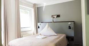 Things to do near debis haus. Zimmer Ver Di