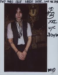 Find and save images from the palaye royale collection by cupcakecutie (cupcakecutie2008) on we heart it, your everyday app to get lost in what you love. Mit Palaye Royale Hinter Den Kulissen In New York City Lomography