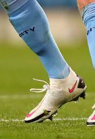 The evolution of kevin de bruyne's boots from 2008 to 2018. Global Boot Spotting Soccerbible