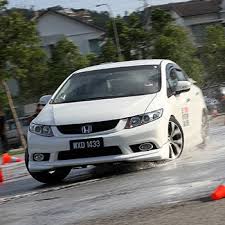 Honda insight keadaan kereta macam mana. Top Blogger Test Drive Dan Beraksi Dengan Honda Civic Hybrid 1 5l Denaihati
