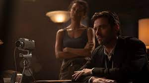 Hugh jackman follows a mystery woman in a sinking miami in the first trailer for director lisa joy's reminiscence. Reminiscence Trailer Sends Hugh Jackman Into A Mysterious Past The Hollywood Reporter