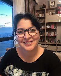 Hayat, kendini bulmakla ilgili değildir; kendini yaratmakla ilgilidir.”  #georgebernardshaw Mutlu pazarlar☺️