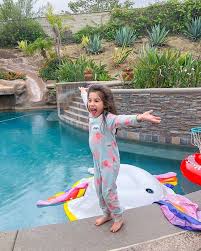 Familia Diamond On Instagram She Can Possibly Be The Happiest Kid You Will Ever Meet New Video Going Live Tomorrow In The Morn Happy Kids Video Go Kids