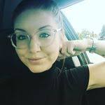 Courtney Deeb's Instagram, Twitter & Facebook