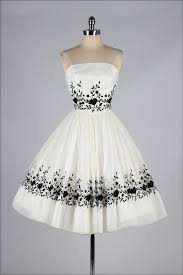 Vintage 1950s Dress Ivory Chiffon Embroidered Cocktail Dress 4153 Vintage 1950s Dresses Fashion Vintage Dresses