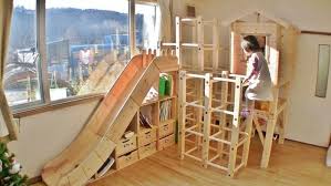 お子さんにｄｉｙで滑り台を作ってみませんか ｄｉｙ って難しそう という方におすすめの滑り台の作り方をご紹介します 簡単なものから凝ったものまでオリジナルの滑り台が作れるので親子でｄｉｙを楽しむのもいいですね カウモ ジャングルジム 子供家具