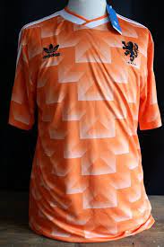 Ontdek de verrassend lage prijzen in onze webshop! Bol Com Ruud Gullit Gesigneerd Nederland Ek 88 Shirt