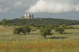 Cerca tra i miglior alloggi a castel del monte e dintorni. Castel Del Monte Barletta Andria Trani Entdecken Sie Die Sehenswurdigkeiten Apuliens