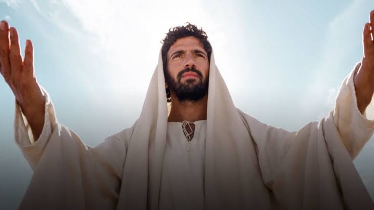 Resultado de imagem para Jesus before the Temple - Photography"