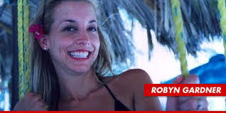 Robyn Mendenhall's Instagram, Twitter & Facebook