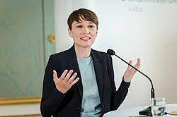 Sie kandidiert auf der wiener landesliste auf dem aussichtsreichen dritten platz. Category Sigrid Maurer Wikimedia Commons
