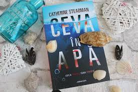 Ceva In Apă Catherine Steadman Recenzie Cărți De Citit Cărți Bora Bora