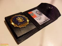Cards with the rank of lieutenant and above do not bear shield (badge) number on front side. Die Hard 2 John Mcclane Nypd Id Card Wallet And Badge Replica Movie Prop