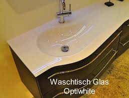 Die linien crescendo und swing spiegeln durch sanft geschwungene linienführung die warmen holztöne gekonnt wieder. Puris Swing Glaswaschtisch Weiss 120 Cm Badmobel