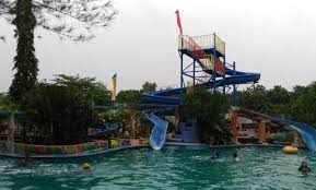 Sebuah arena bermain air yang cocok dikunjungi waterboom bojongsari terletak di desa bojongsari, kecamatan indramayu, kabupaten indramayu, jawa barat menawarkan arena rekreasi. Agung Fantasi Waterpark Widasari Kabupaten Indramayu Jawa Barat 17 Tempat Wisata Di Indramayu Terbaru Paling Hits Dikunjungi Be Dki Jakarta Banten Jawa Barat A B D E F T Z