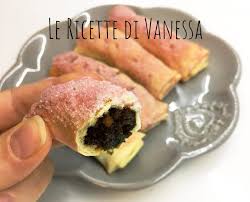 Si dice che il frustingo sia il dolce natalizio i cavallucci sono un dolce di origine contadina, la cui origine risale all'alto medioevo. I Cavallucci Marchigiani Le Ricette Di Vanessa Ricette Dolci Marchigiani Idee Alimentari