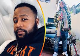 Posted in sa music, videotagged emtee, j molley0. Cassper Nyovest And Emtee At Each Other S Throats Again Zambianews365 Com