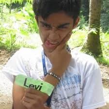 Levi Cuevas (@akochechi)