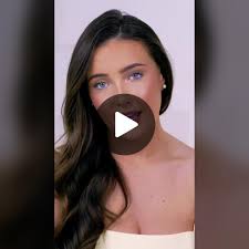 Lucy Thomas Covers 'Hopelessly Devoted To You'