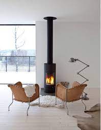 Auch wenn der schwedenofen beim material kaum einen unterschied macht, so können sie ihn doch in ganz unterschiedlichen ausführungen bekommen. Schwedenofen Kamin Wohnzimmer Design Fur Zuhause Ofen Wohnzimmer