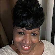 Dena Emerson's Instagram, Twitter & Facebook