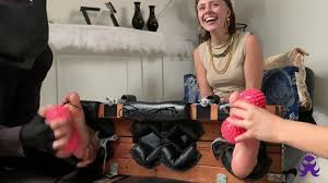 Octopus – Foot Tickling Part 2 ❤️ Tickle.Porn