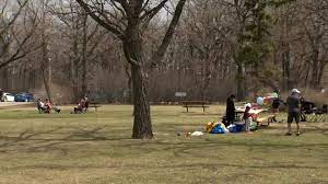 As part of the new round of public health orders, manitoba is placing new restrictions on retail capacity limits. Xij8yseztwaim