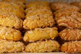 Non solo sono buonissimi, ma gli amaretti con mandorle e ciliegie candite sono anche belli da. Come Cucinare Le Mandorle Le Ricette Migliori Da Provare