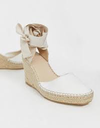 Black And White Espadrille Wedges Asos Design Asos Design Jaylen Espadrille Wedges In White Espadrilles Wedges White Espadrille Wedges Espadrilles